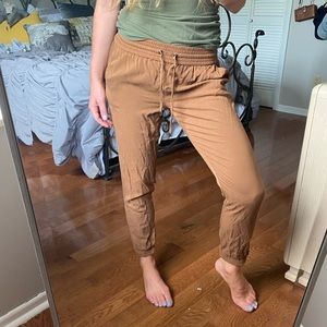 Agnes & Dora joggers